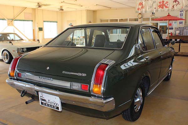 カリーナ４Ｄセダン１６００ＧＴ(ＴＡ１２)（ＴＡ１２） 昭和４８年式